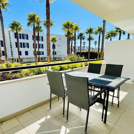 Angies Marina Apartment, Includes 2 Free Passes For The Marina Pool Lagos Exterior photo